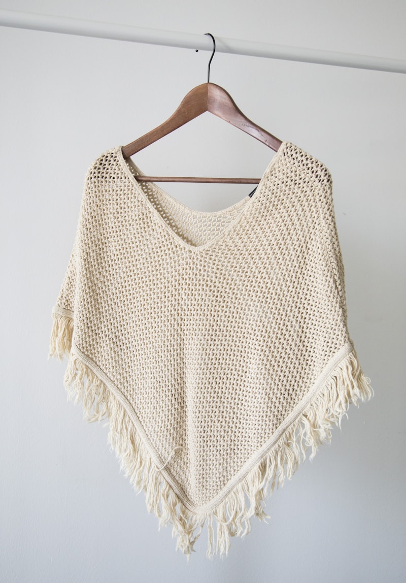 Sweater Tejido Ochos Canesú Camel